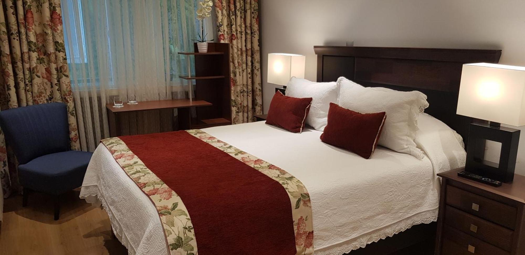 Hotel Puerta Del Lago بورتو فاراس المظهر الخارجي الصورة
