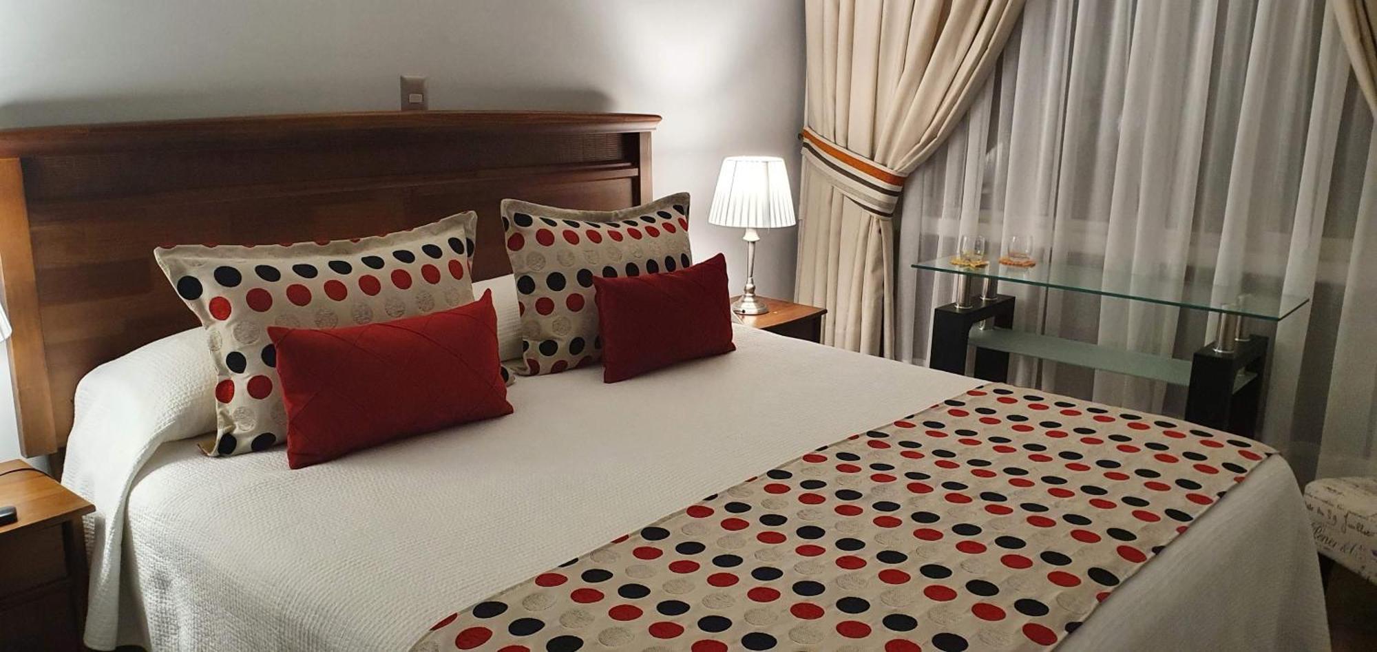 Hotel Puerta Del Lago بورتو فاراس المظهر الخارجي الصورة
