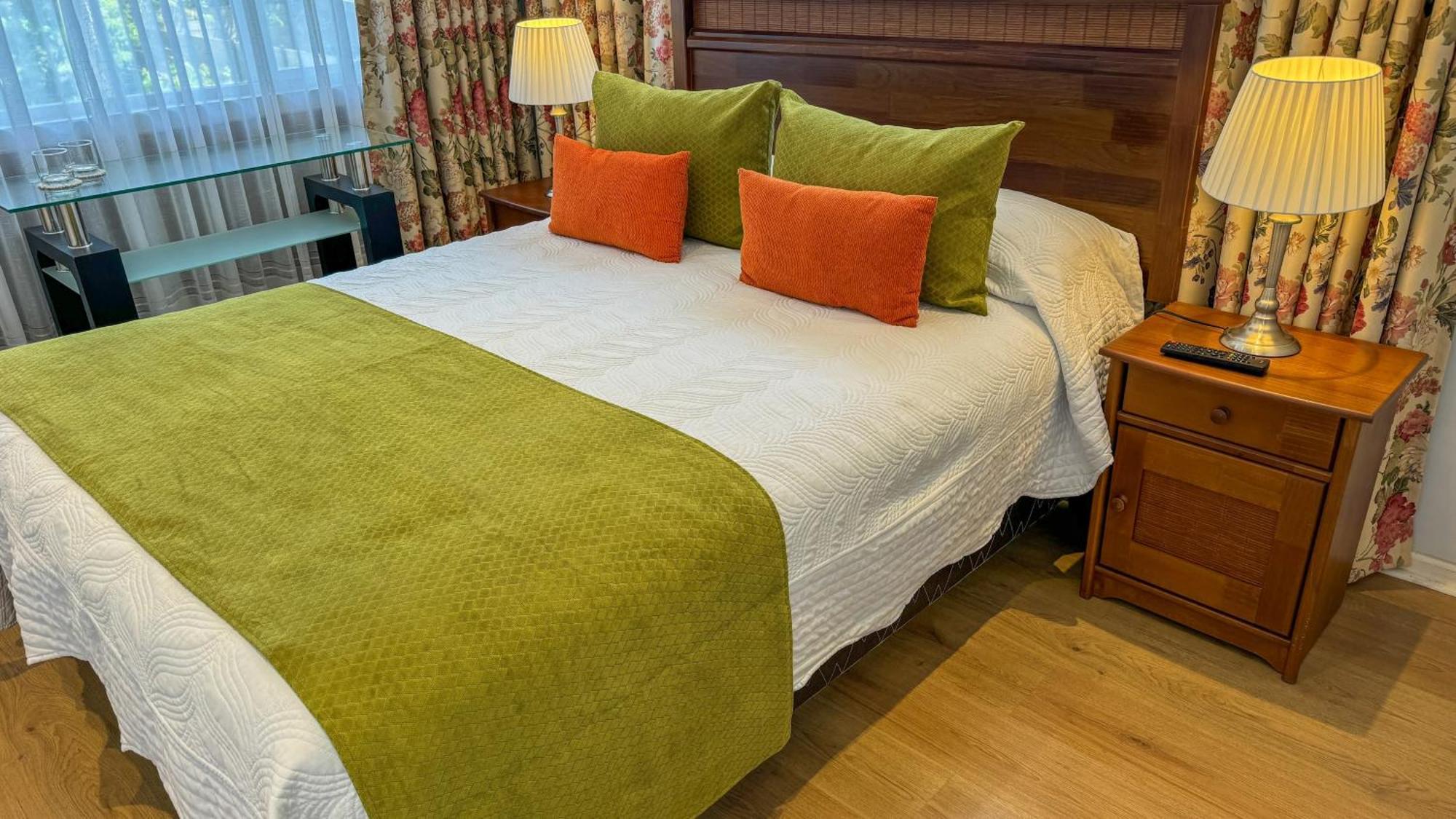 Hotel Puerta Del Lago بورتو فاراس المظهر الخارجي الصورة